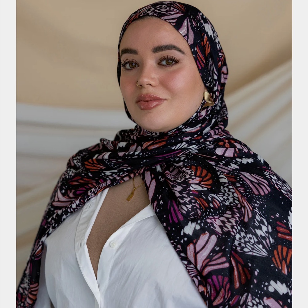 Vela Scarves kaleidoscope hijab